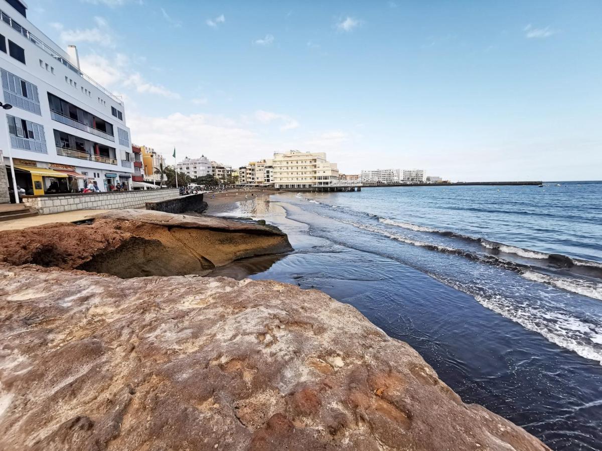 Home2Book Beachfront El Medano المظهر الخارجي الصورة