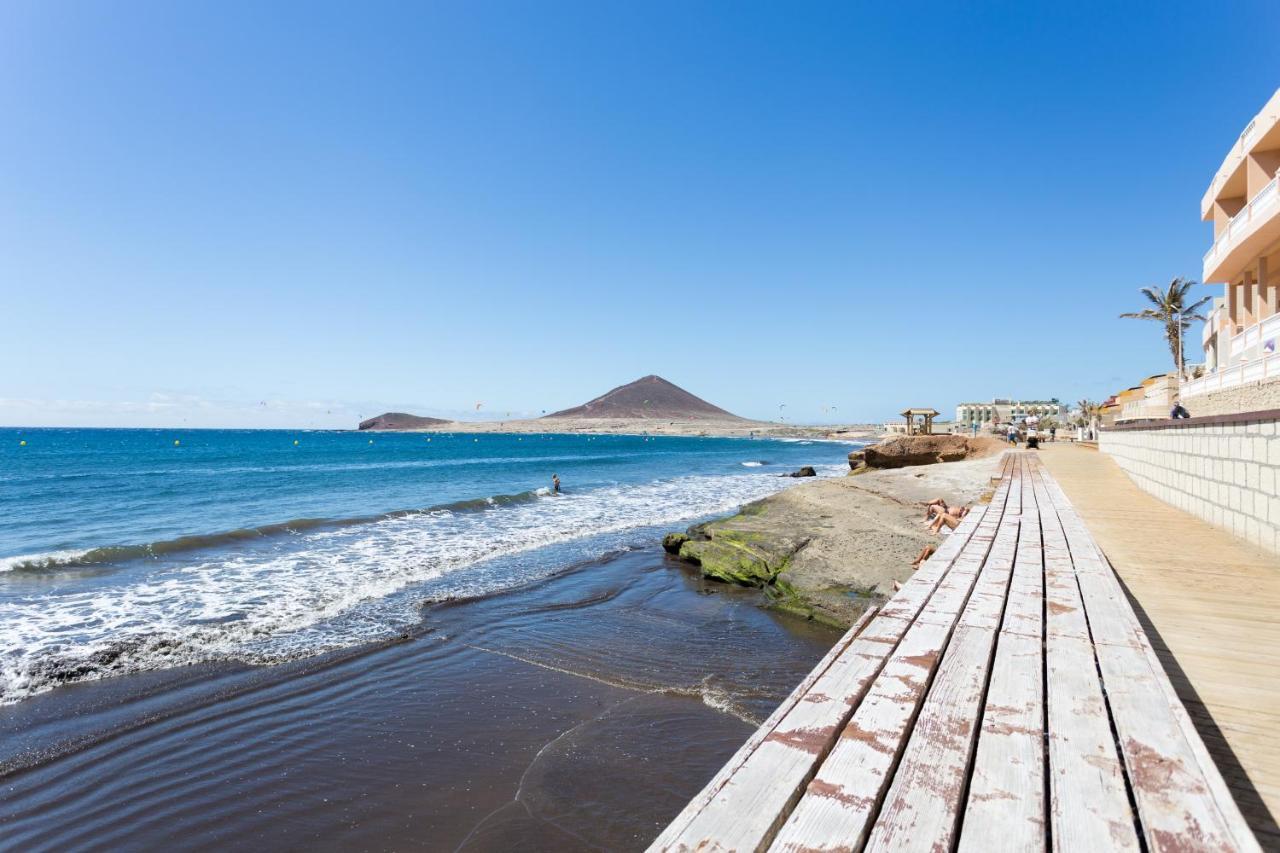 Home2Book Beachfront El Medano المظهر الخارجي الصورة